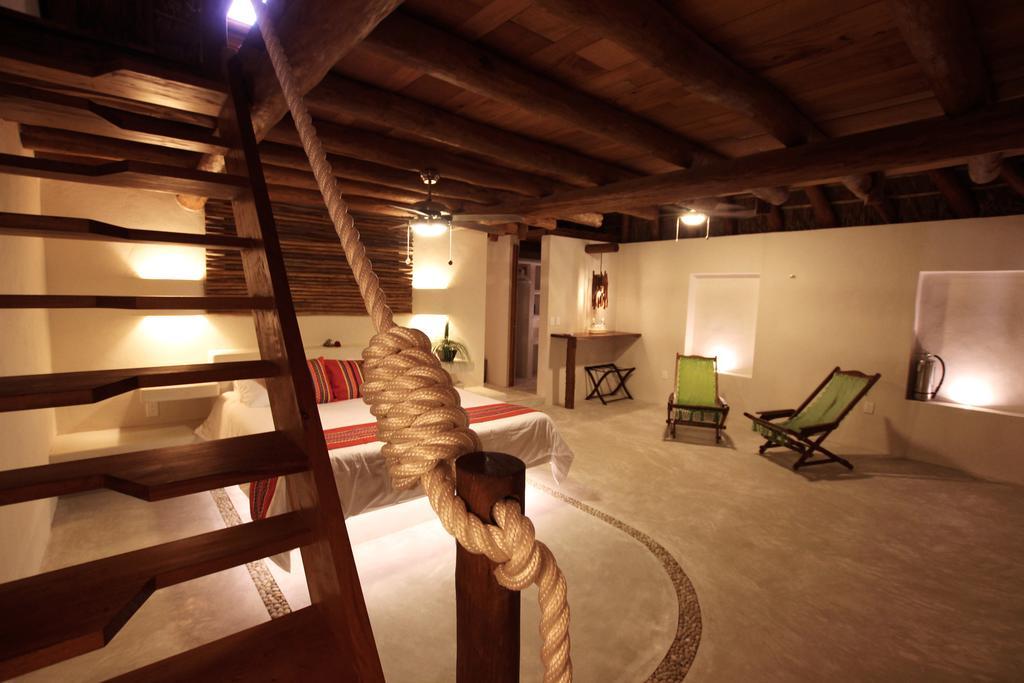 Готель Exe El Pueblito Isla Holbox Екстер'єр фото
